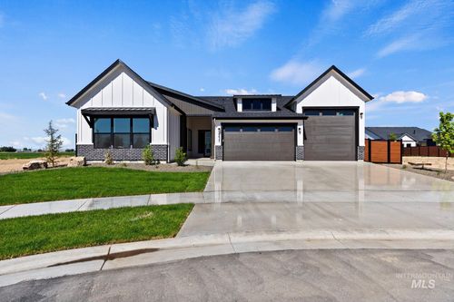 8523 W Happy Day Dr, Meridian, ID, 83646-1733 | Card Image