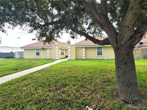 105 S Ridge Ln, San Juan, TX, 78589-3687 | Card Image