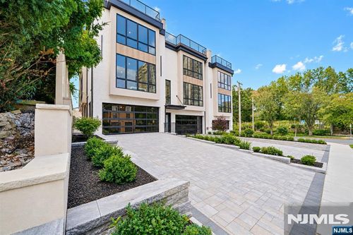 474 Palisades Boulevard, Fort Lee, NJ, 07024 | Card Image