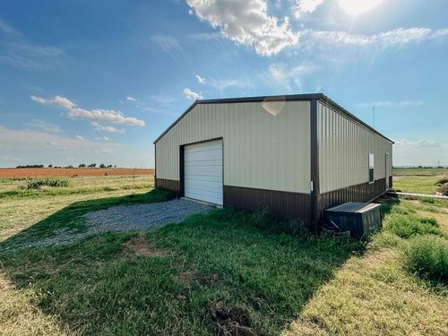 10091 County Street 2620, Lookeba, OK, 73053-5367 | Card Image