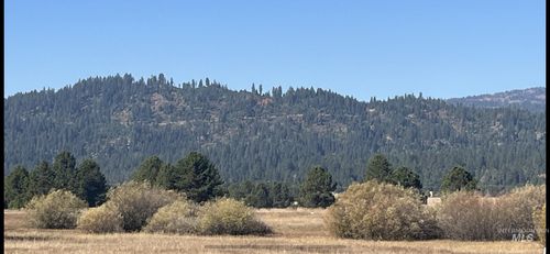 100 Herrick Ln, Cascade, ID, 83611-5130 | Card Image