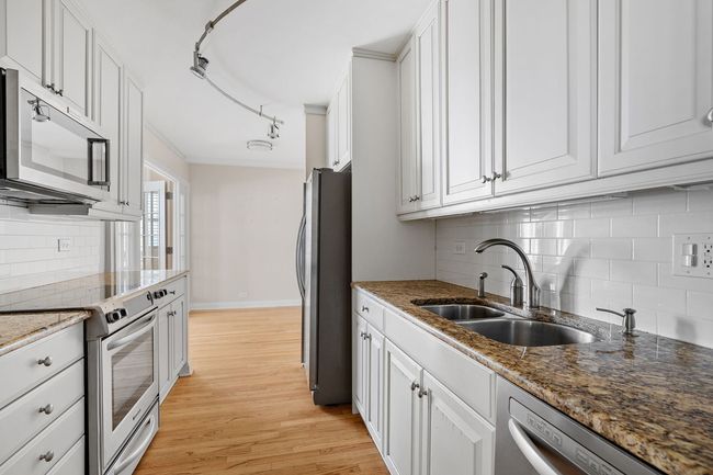 APT-1401 - 1445 N State Pkwy, Condo with 3 bedrooms, 3 bathrooms and 1 parking in CHICAGO IL | Image 7