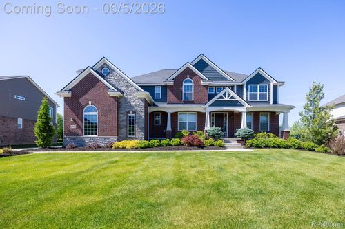 57558 Stoneleigh Dr, South Lyon, MI, 48178-1990 | Card Image