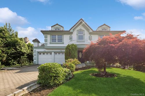 24 Little Neck Blvd, Bayside, NY, 11360-2638 | Card Image