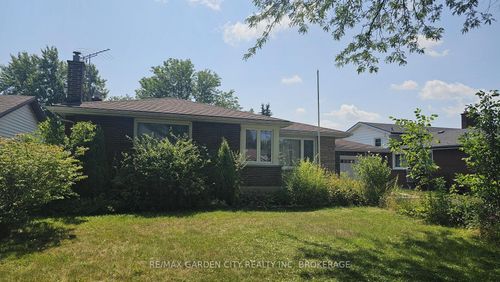 3162 Cattell Dr, Niagara Falls, ON, L2G6M9 | Card Image