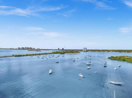 apt-1105-7934 West Dr, North Bay Village, FL, 33141-5593 | Card Image