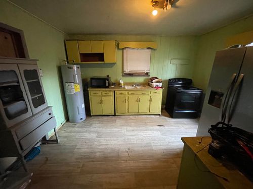 278 E Hampton Ave, Spartanburg, SC, 29306-3529 | Card Image