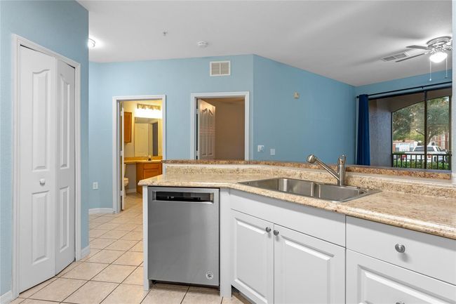 UNIT-105 - 6159 Metrowest Blvd, Condo with 2 bedrooms, 2 bathrooms and null parking in ORLANDO FL | Image 9