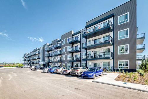 3211-33 Carringham Gate Nw, Calgary, AB, T3P2H6 | Card Image