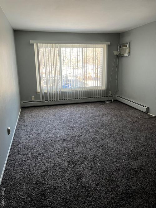 8-26740 Joy St, Clarkston, MI, 48346 | Card Image