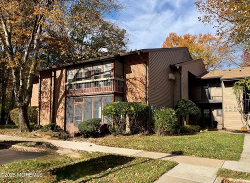 50b Hancock Ct, Red Bank, NJ, 07701-5452 | Card Image