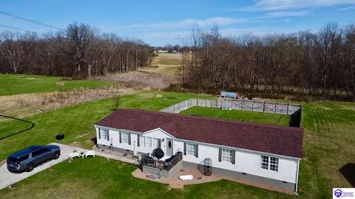 295 Casablanca Ct, Cecilia, KY, 42724-8611 | Card Image