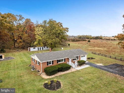 2311 Summit Point Rd, SUMMIT POINT, WV, 25446 | Card Image