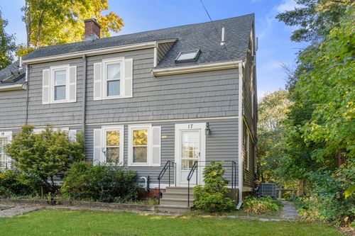 17-17 Lexington St, Weston, MA, 02493-2152 | Card Image