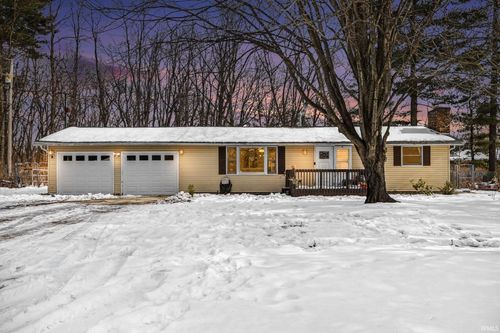 52892 Helen St, Bristol, IN, 46507-9541 | Card Image