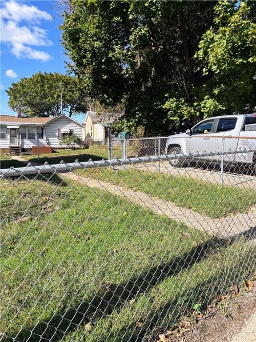 130 Whitaker St, Homestead, PA, 15120-2447 | Card Image