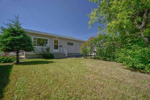 9513 105 Ave, Grande Prairie, AB, T8V1G5 | Card Image