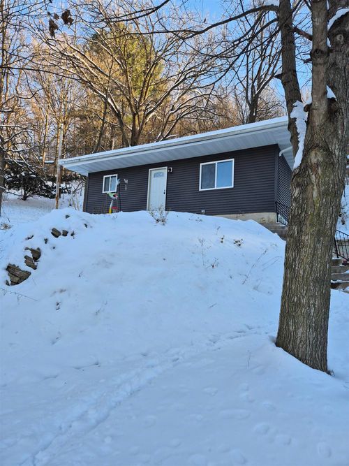 645 S Rosa St, RICHLAND CENTER, WI, 53581-2643 | Card Image