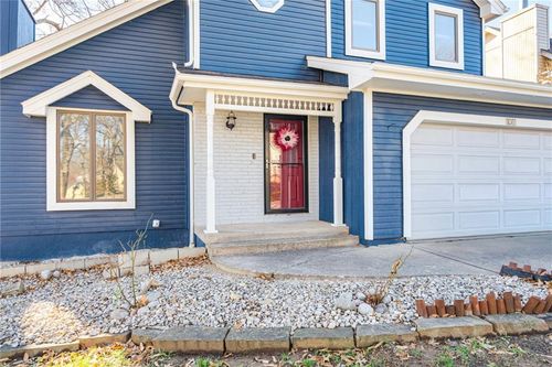 1011 Ne 86th St, Kansas City, MO, 64155-2667 | Card Image