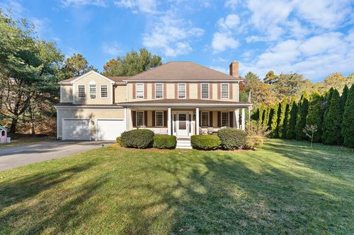 24 Noreast Ln, Plymouth, MA, 02360-7002 | Card Image