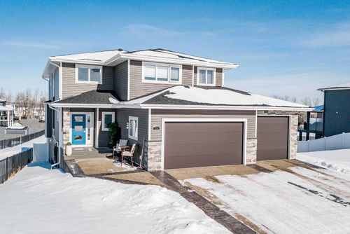 75 Valli Close, Sylvan Lake, AB, T4S0P2 | Card Image