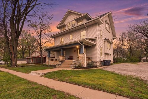 115 S Walnut St, Olathe, KS, 66061-4051 | Card Image