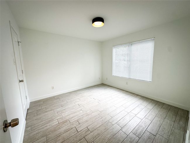 1st Bedroom. | Image 6