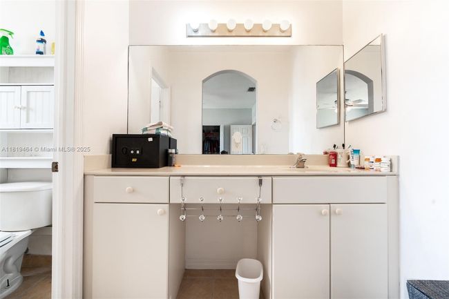5000 Sw 136 Th Ave, Townhouse with 3 bedrooms, 3 bathrooms and null parking in Miramar FL | Image 15