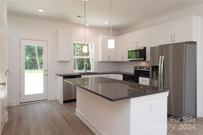 24 - 9404 Northwoods Forest Dr, House other with 3 bedrooms, 3 bathrooms and null parking in Charlotte NC | Image 4