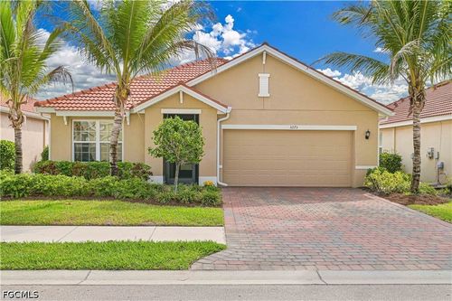 3275 Birchin Ln, FORT MYERS, FL, 33916-4579 | Card Image