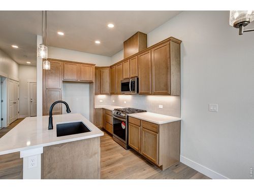 4204 Trapper Lake Dr, Loveland, CO, 80538-7385 | Card Image
