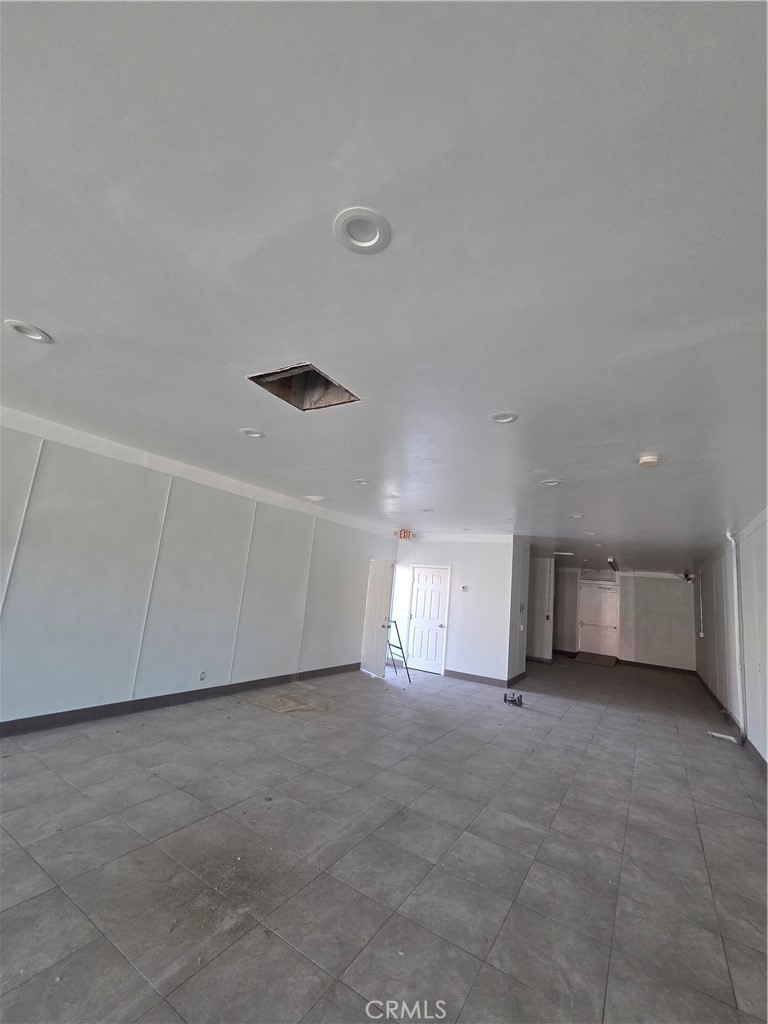Commercial Lease in Barstow 4