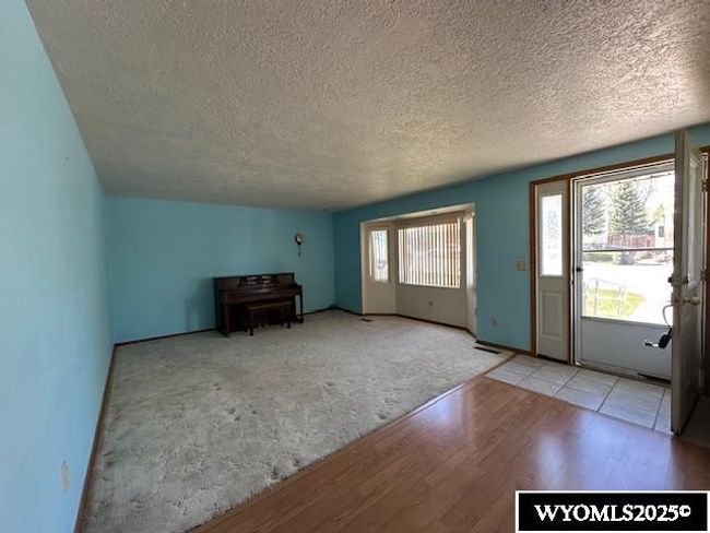 530 Juniper St, House other with 5 bedrooms, 3 bathrooms and null parking in Green River WY | Image 4