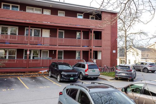 apt-5b-288 Main St, Burlington, VT, 05401-8324 | Card Image