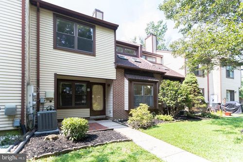 13 Heather Ct, NEWTOWN, PA, 18940-1539 | Card Image