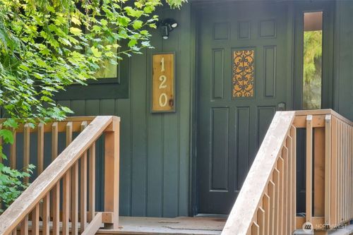 120 Rainbow Ln, Packwood, WA, 98361-9732 | Card Image