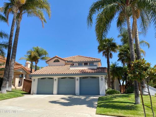 1061 Shoal Creek Ct, Simi Valley, CA, 93065-6814 | Card Image