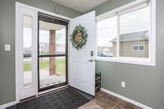 4244 18 Th St S, House other with 3 bedrooms, 3 bathrooms and null parking in Moorhead MN | Image 4