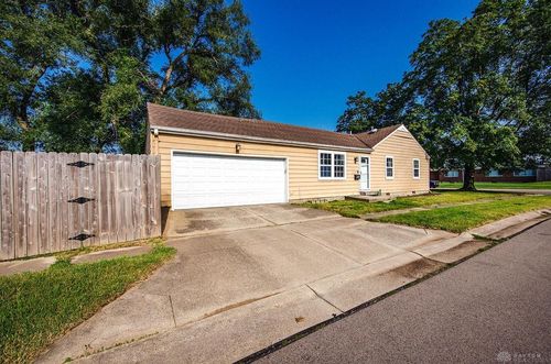 4901 Pensacola Blvd, Moraine, OH, 45439-2833 | Card Image