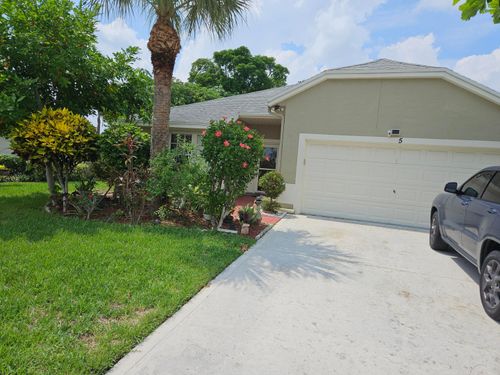 5 Heather Trace Dr, Boynton Beach, FL, 33436-8945 | Card Image