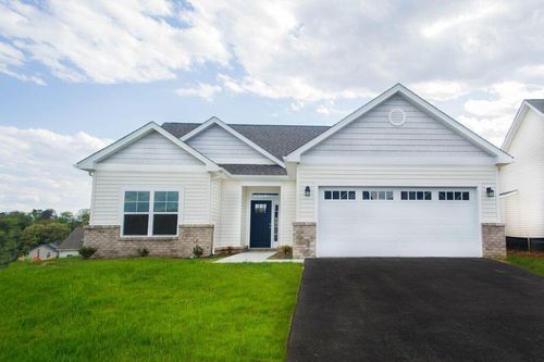 2910 Mystique Ct, Roanoke, VA, 24012-4043 | Card Image