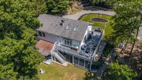 38 Oneida Ave, Hopatcong, NJ, 07843-1942 | Card Image