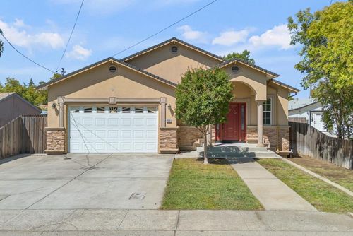 829 Shearer Street, Roseville, CA, 95678 | Card Image