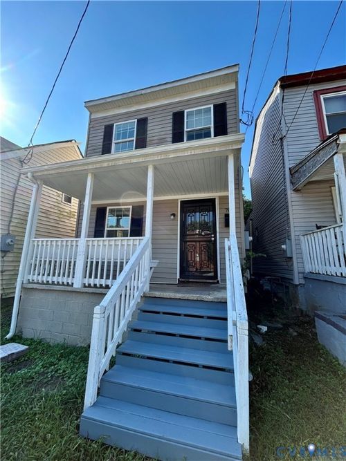 704 Commerce St, Petersburg, VA, 23803-3035 | Card Image