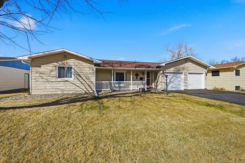 1838 8th Ave, Belle Fourche, SD, 57717-2056 | Card Image