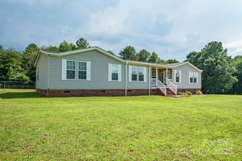 6785 Knotty Wood Ln, Vale, NC, 28168-6425 | Card Image