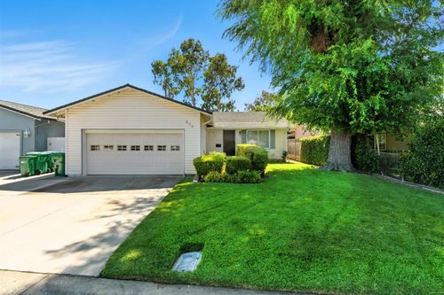 954 Woodrow St, Lodi, CA, 95240-4321 | Card Image