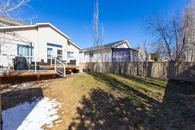 121 Sierra Morena Close Sw, Home with 4 bedrooms, 3 bathrooms and 4 parking in Calgary AB | Image 36