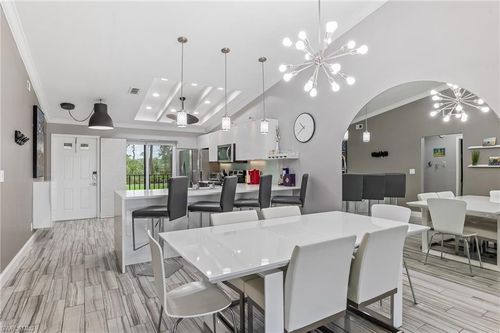 4304-4220 Looking Glass Ln, NAPLES, FL, 34112-5207 | Card Image