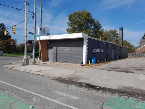 13001 E Warren Ave, Detroit, MI, 48215-2014 | Card Image